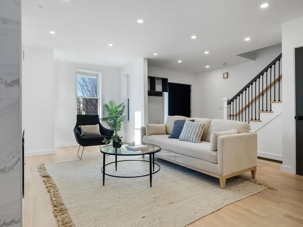 Photo of 9 Vinal Ave