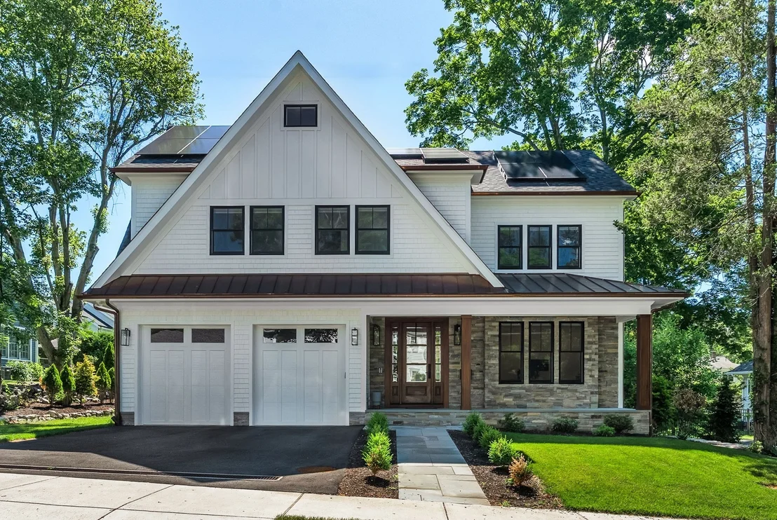 Photo of 98 Beethoven Ave