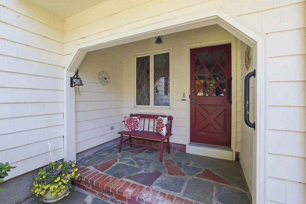 Photo of 104 Jackson Dr