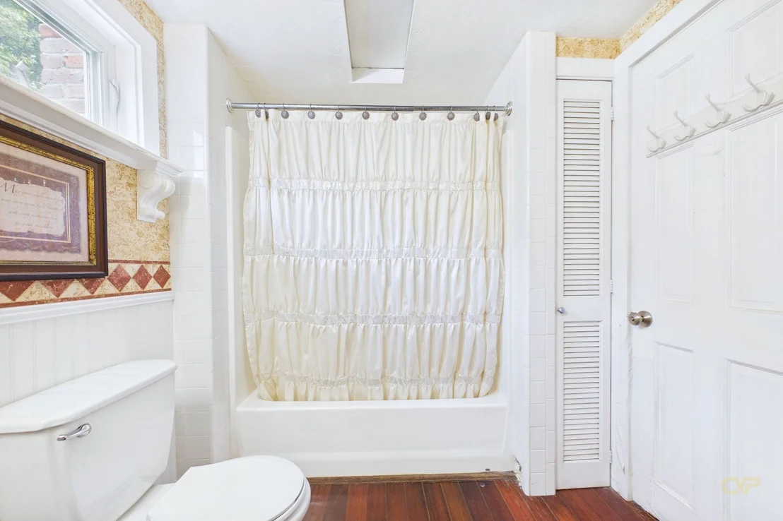 Photo of 44 Avenue A St