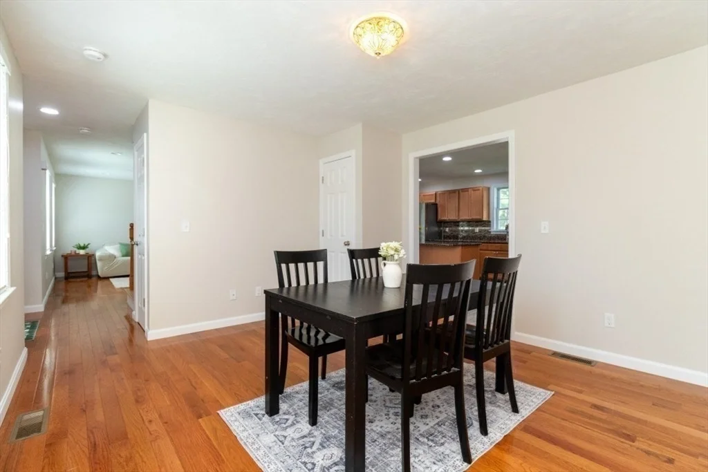 Photo of 264 Charge Pond Rd