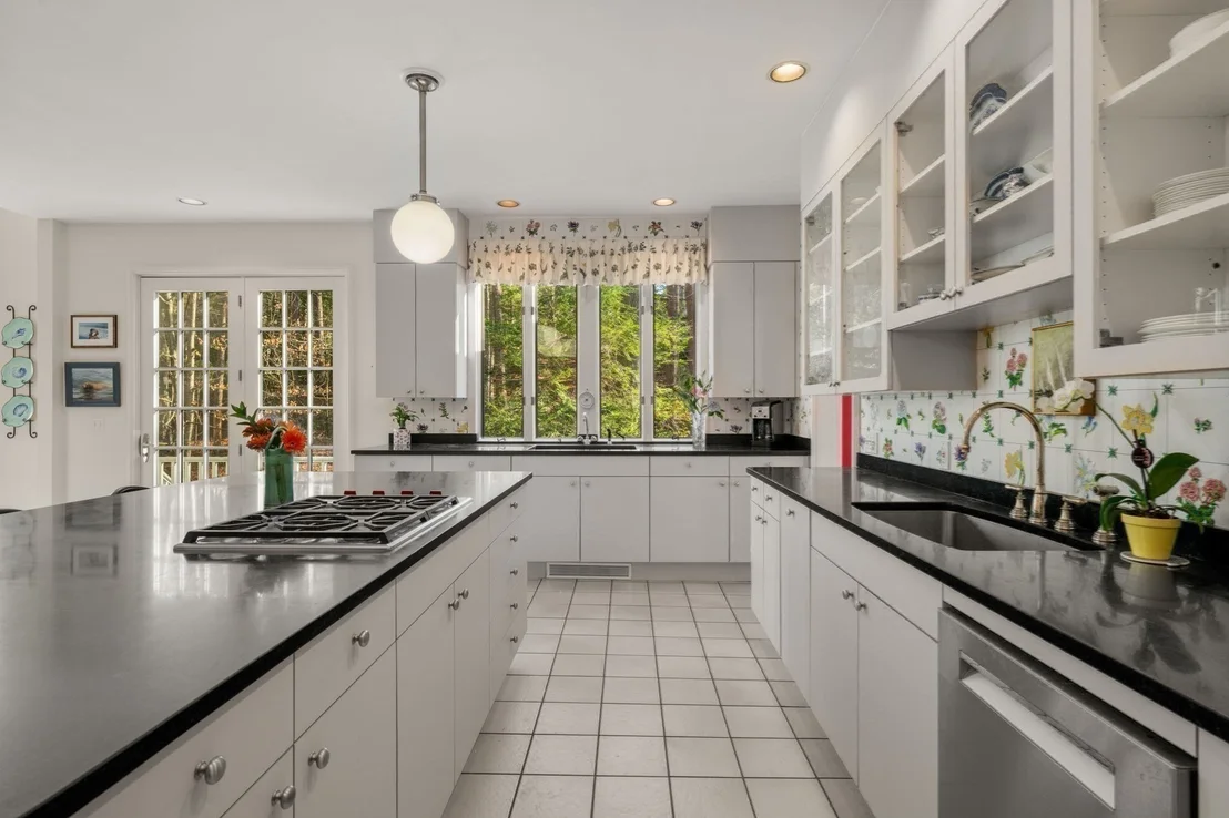 Photo of 48 Paine Avenue