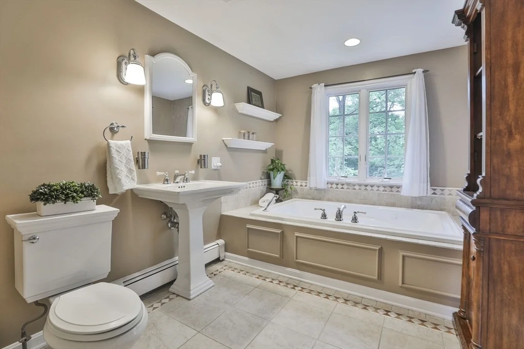 Photo of 33 Reynolds Rd