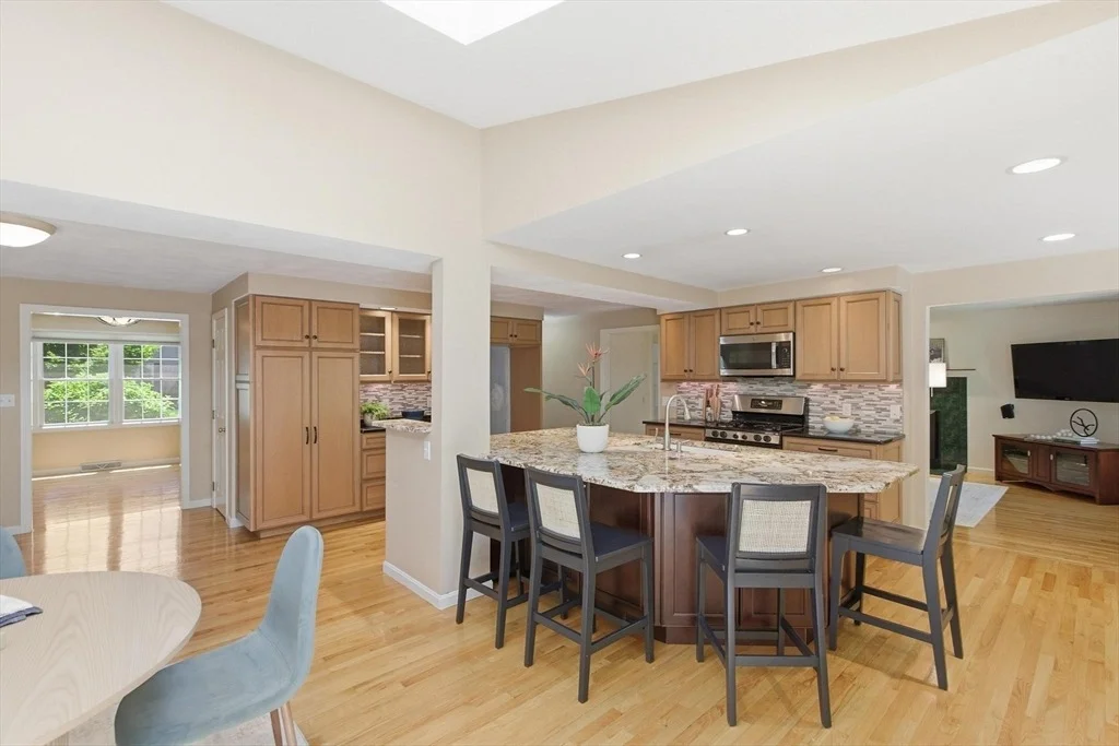 Photo of 11 Thornton Dr