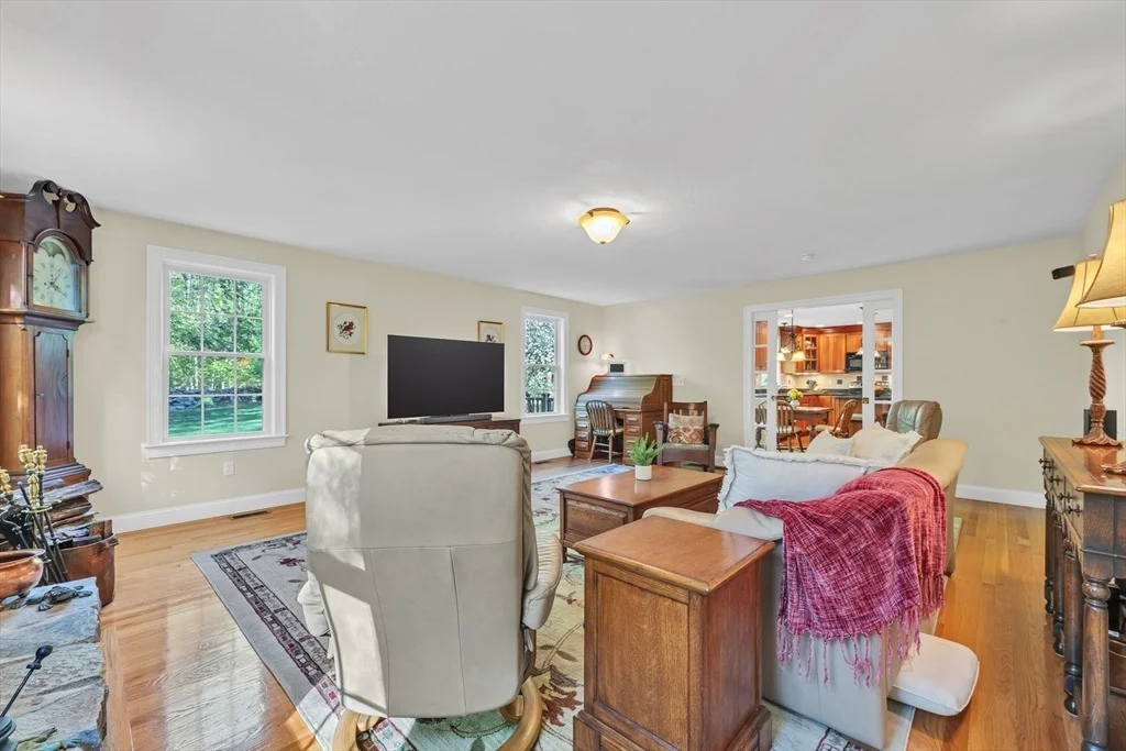 Photo of 10 Turner Ln