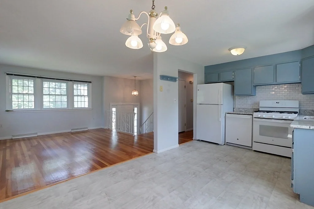Photo of 392 Acton Rd