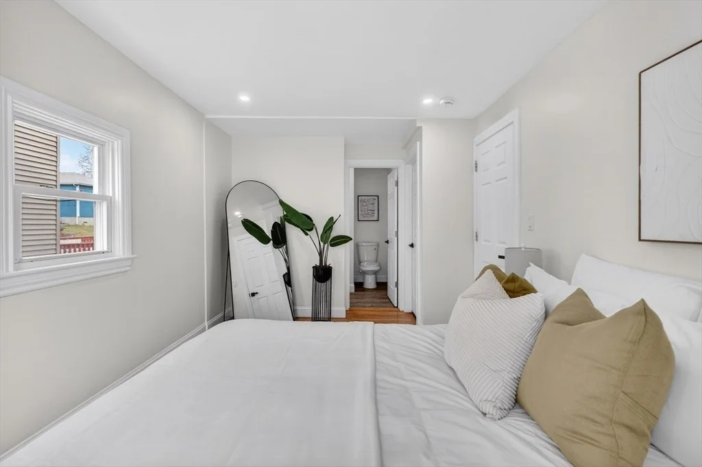 Photo of 12 Howard Ave