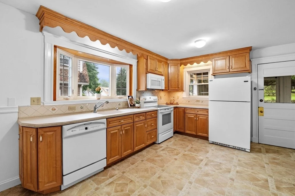 Photo of 33 Intervale Ave