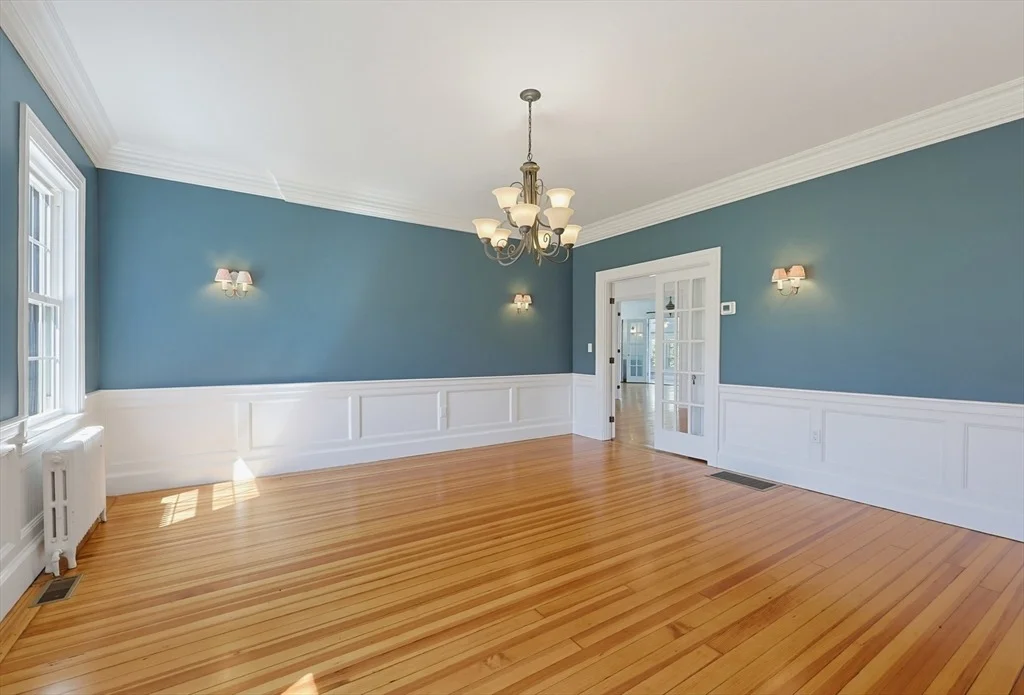 Photo of 54 Arlington Dr