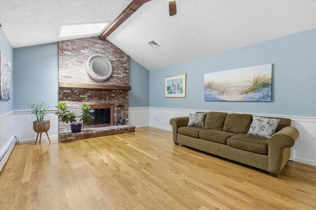 Photo of 27 Kennel Hill Dr