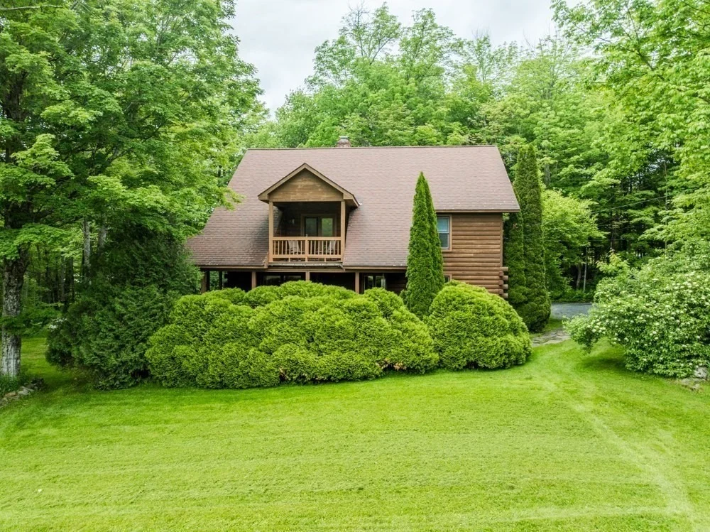 Photo of 496 Old Post Rd