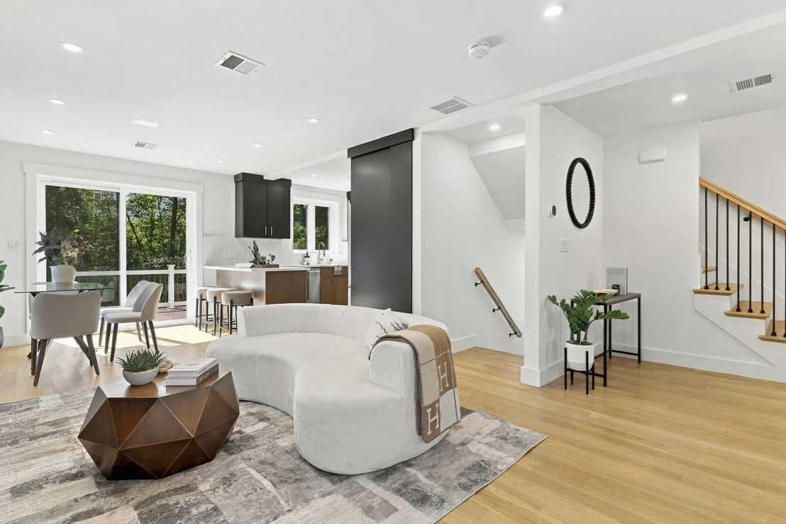 Photo of 8 Rodman Rd