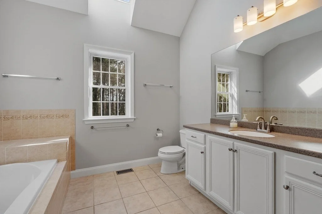 Photo of 5 Lilac Ln