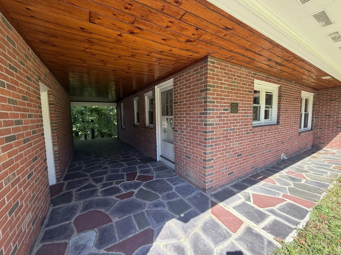 Photo of 602 Bernardston Rd
