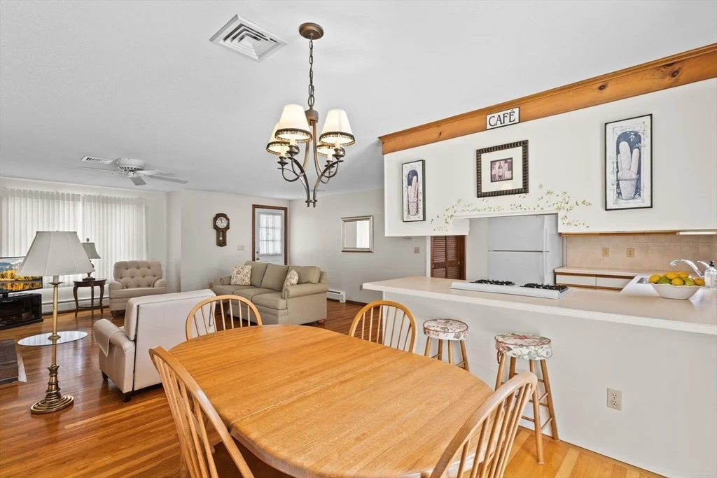 Photo of 363 Prince Hinckley Rd