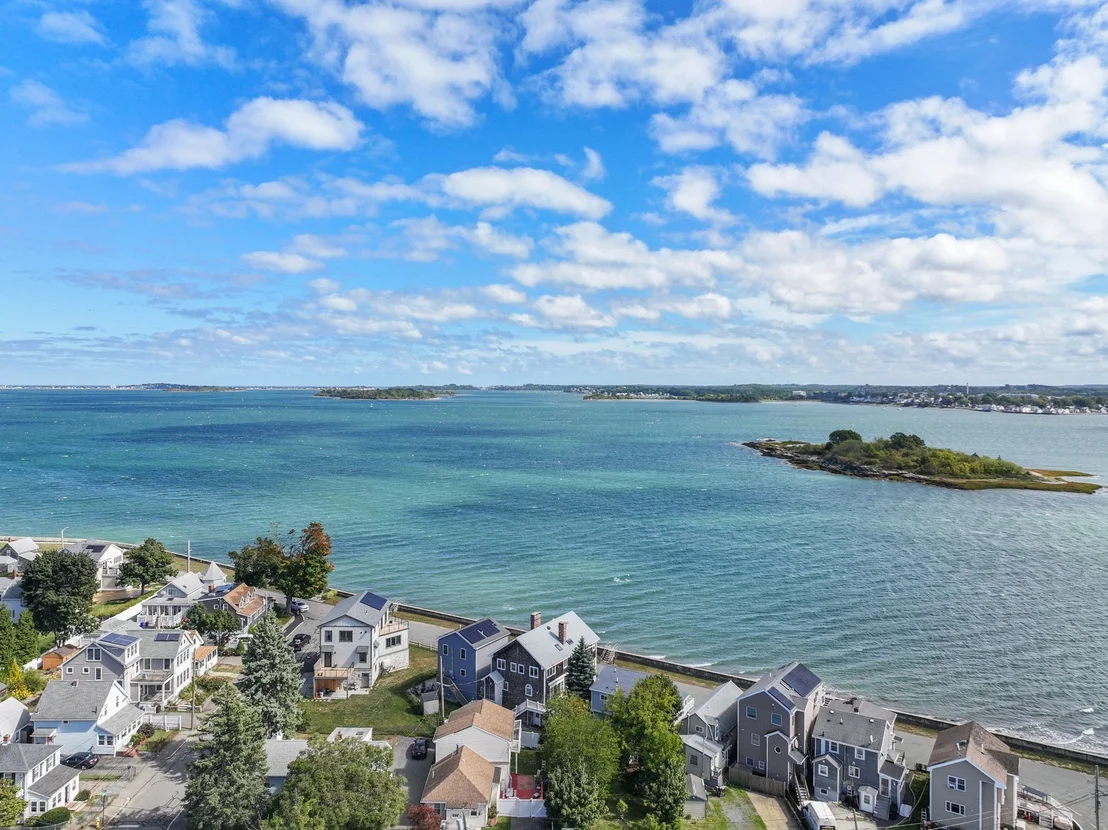 Photo of 125 Edgewater Drive