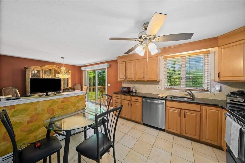 Photo of 36 Bittersweet Ln