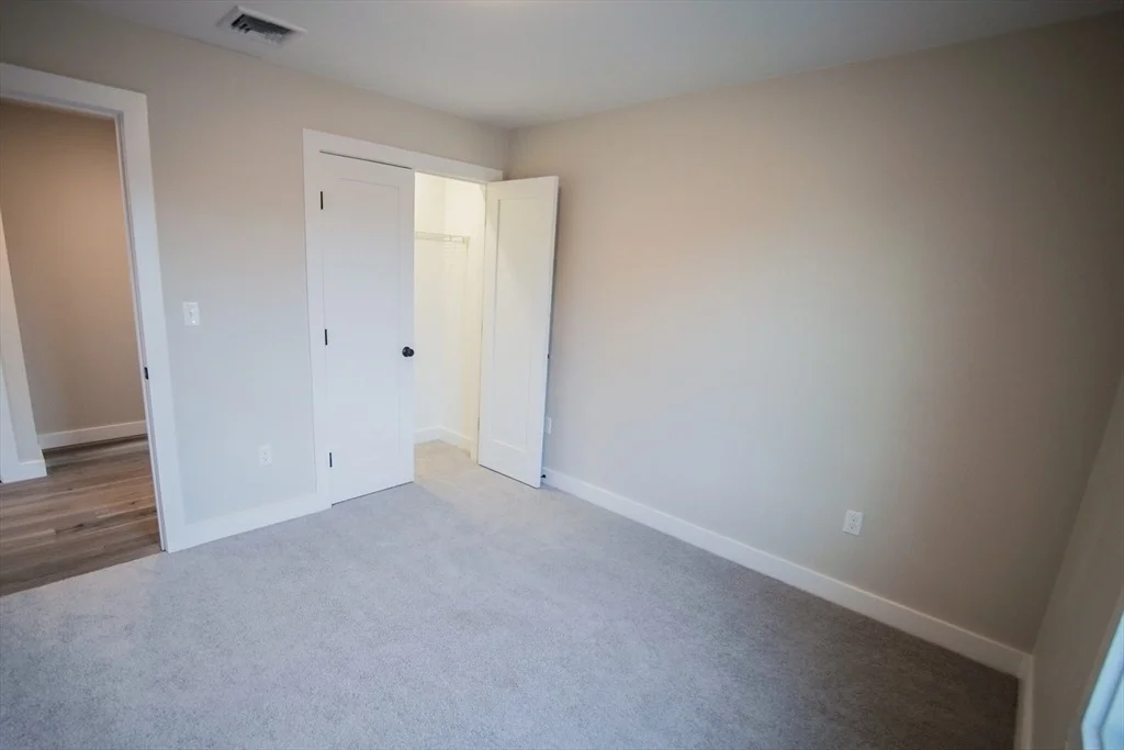Photo of 32 Paul Rd