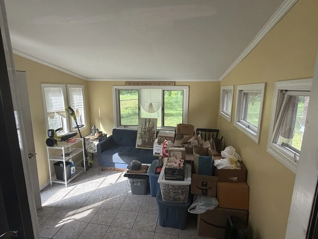 Photo of 32 River Rd
