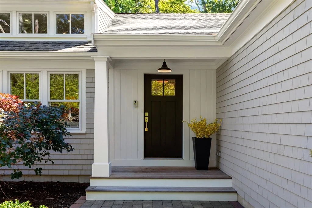 Photo of 564 Cotuit Bay Drive