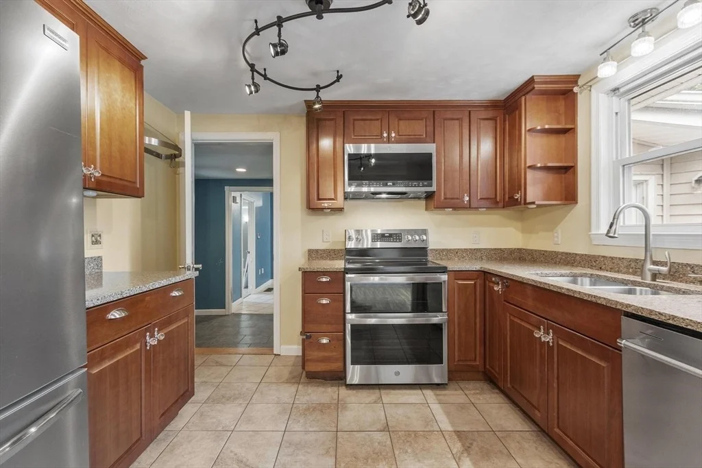 Photo of 2 Stratton Dr
