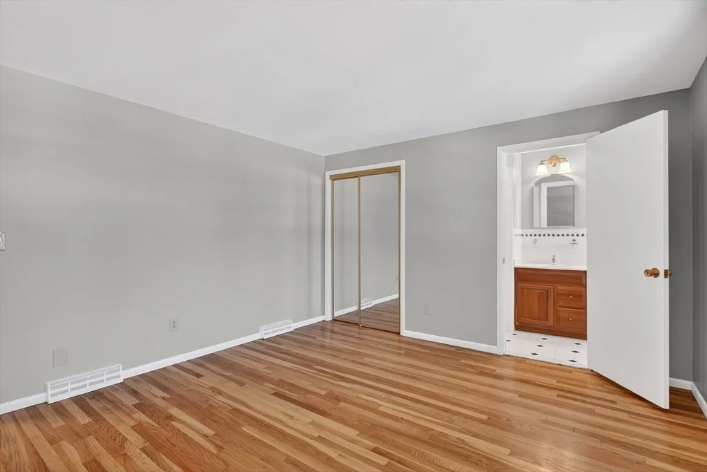 Photo of 37 Ledgewood Road