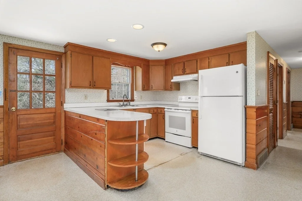 Photo of 21 Uncatena Rd