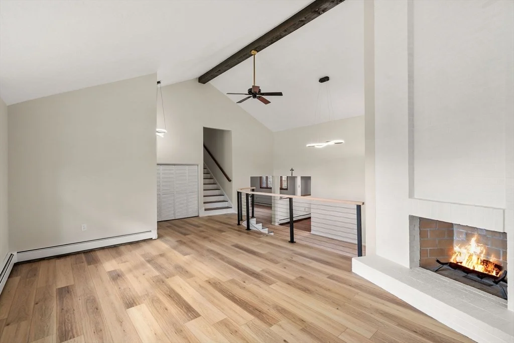 Photo of 9 Scenic Ave