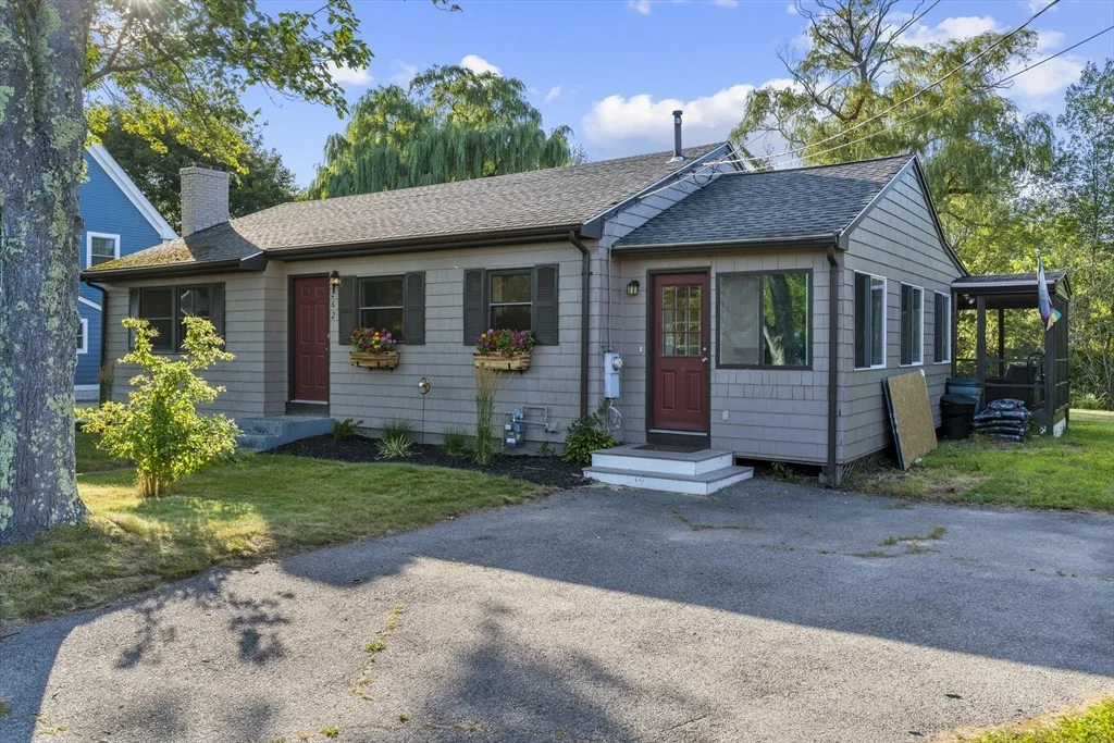 Photo of 262 Main St