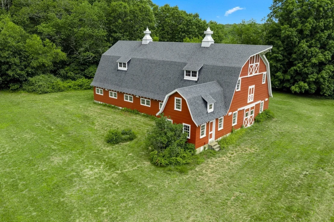 Photo of 304 Warren Rd