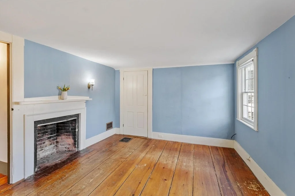 Photo of 39 Eastern Ave