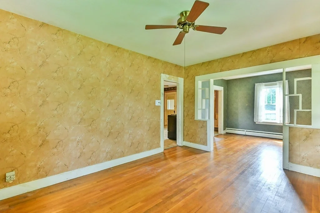 Photo of 134 Southbridge Rd.