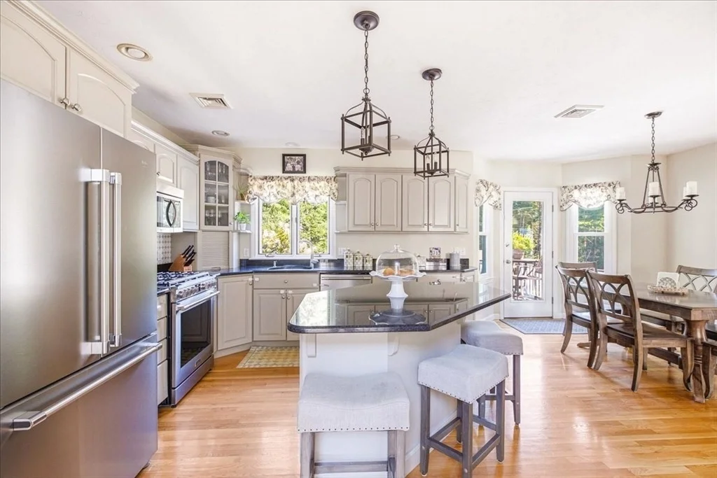 Photo of 31 Pond View Dr