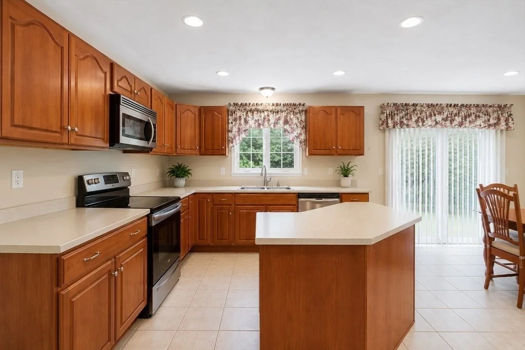 Photo of 226 Tower Hill Rd