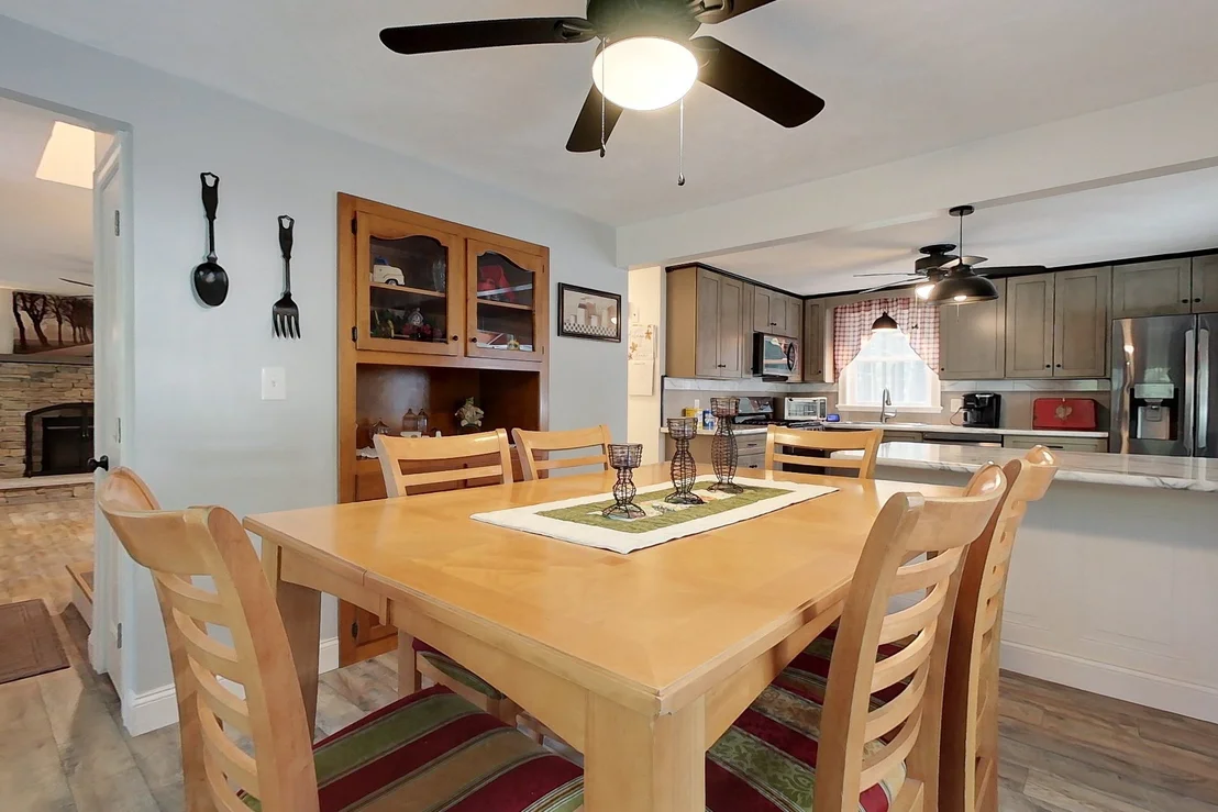 Photo of 135 Lowell Rd