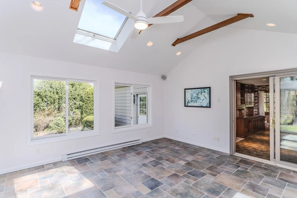 Photo of 199 Glendale Rd