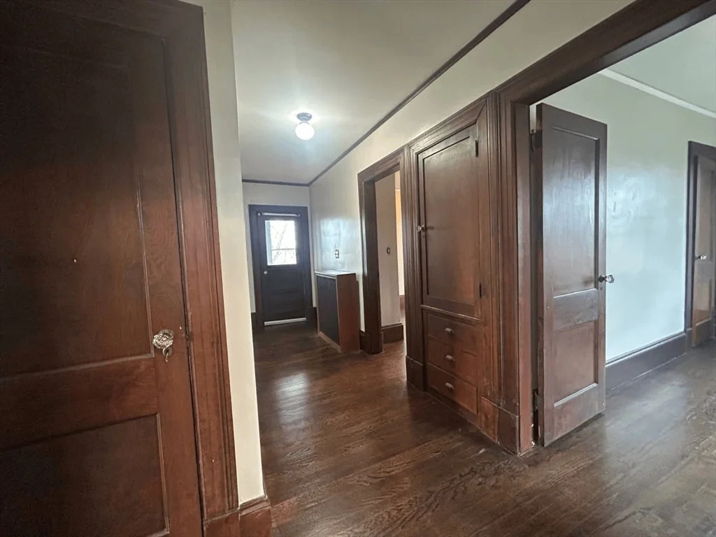 Photo of 122 Bellevue Ave