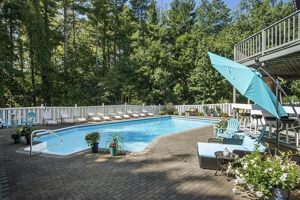 Photo of 60 Commonwealth Cir