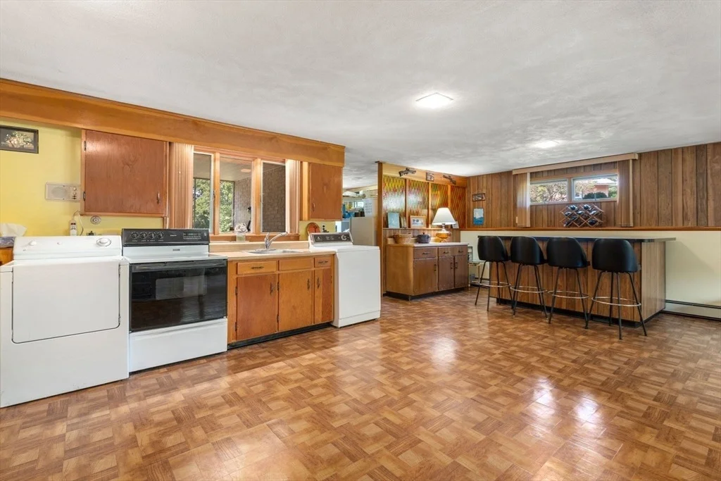 Photo of 15 Hobbs Brook Rd