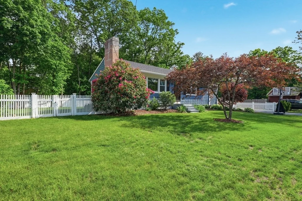 Photo of 2 Fairmeadow Rd