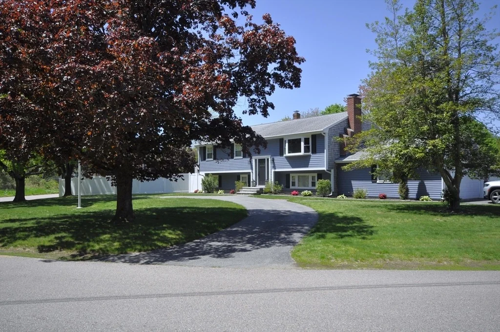 Photo of 46 Bridle Rd