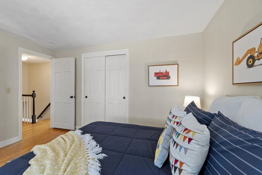 Photo of 1 Carlton Dr