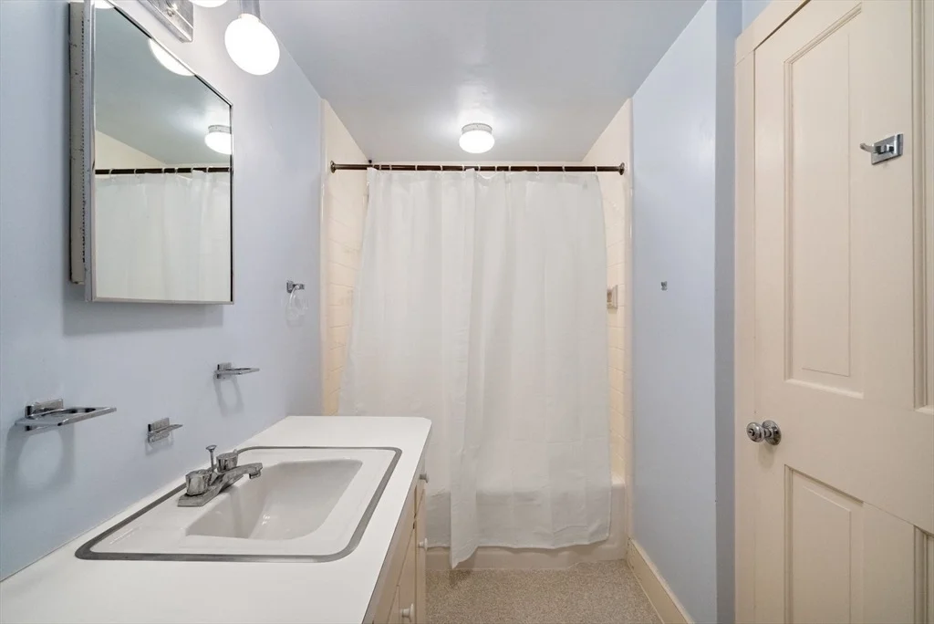 Photo of 74 Chestnut St