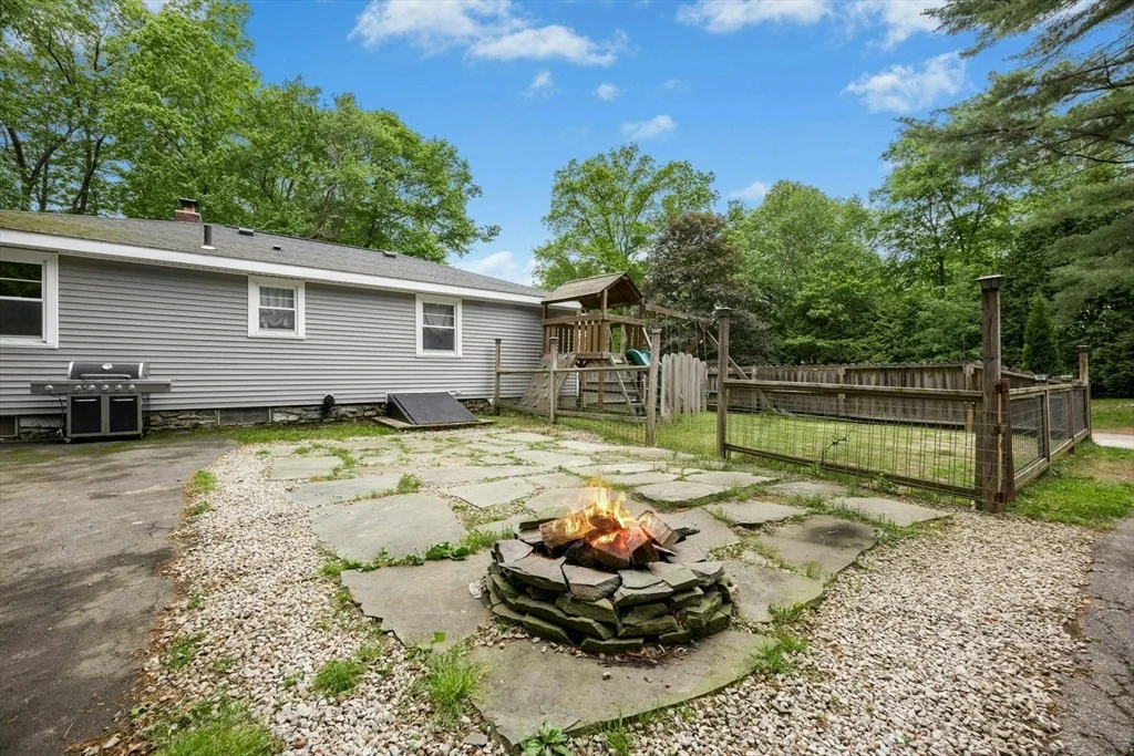 Photo of 15 Dodge Hill Rd
