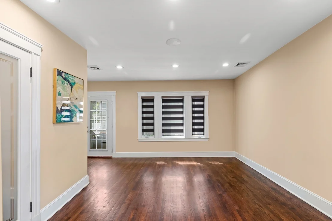 Photo of 34 Farrington Ave