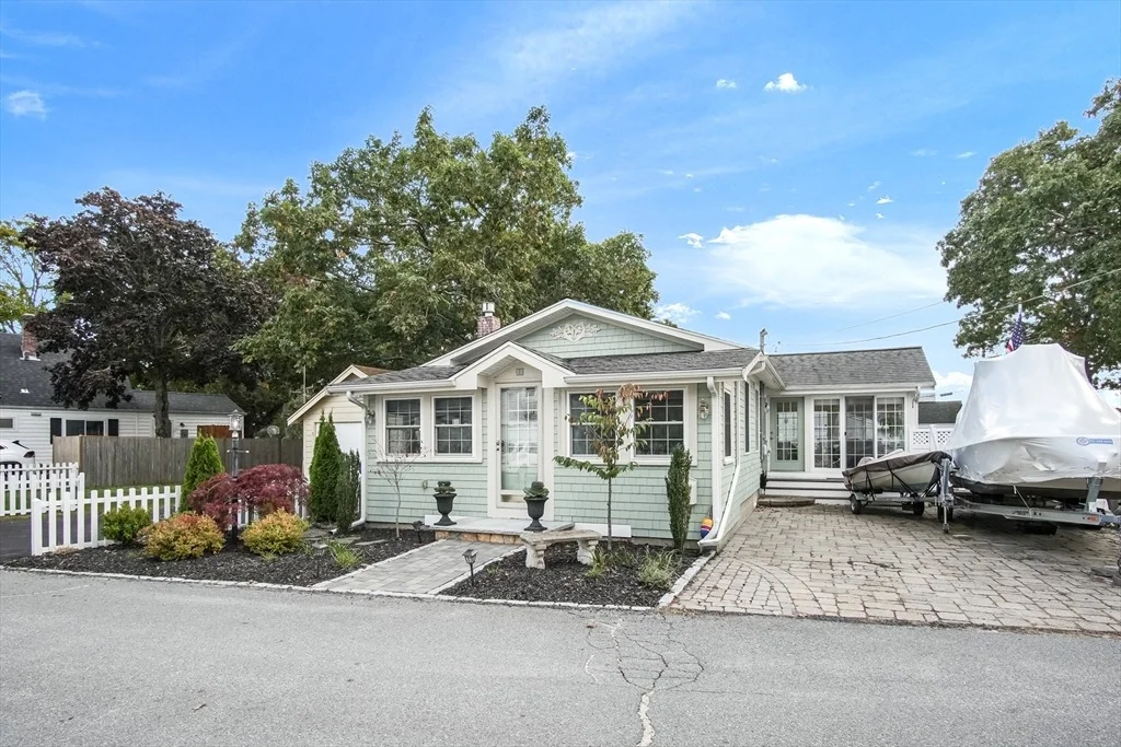 Photo of 77 Circuit Ave