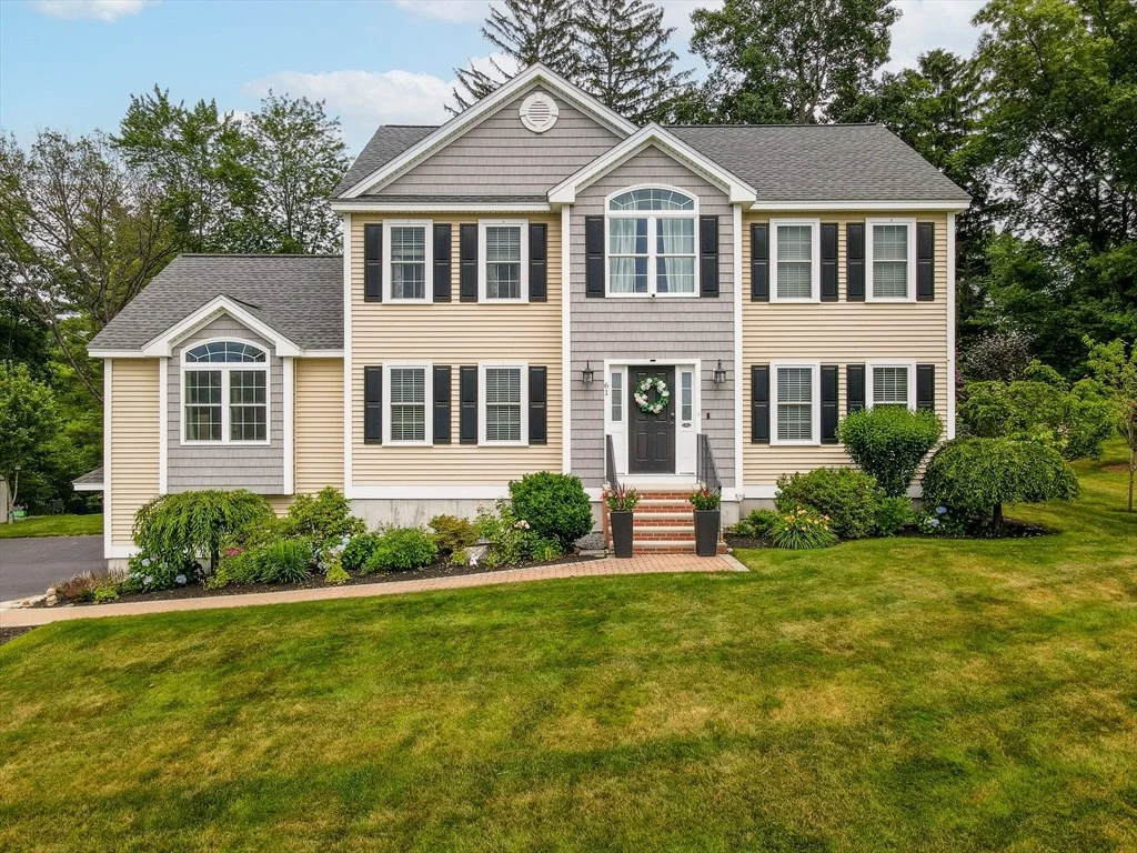 Photo of 61 Saddle Rd