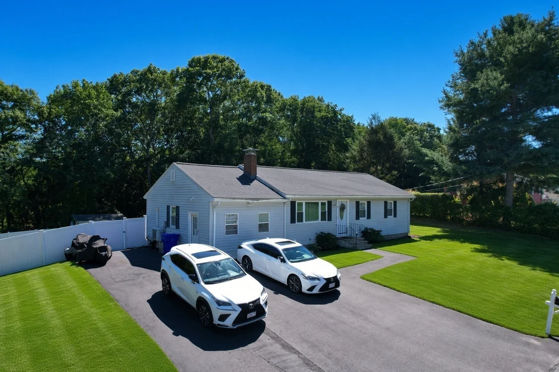 Photo of 50 Ellen Rd