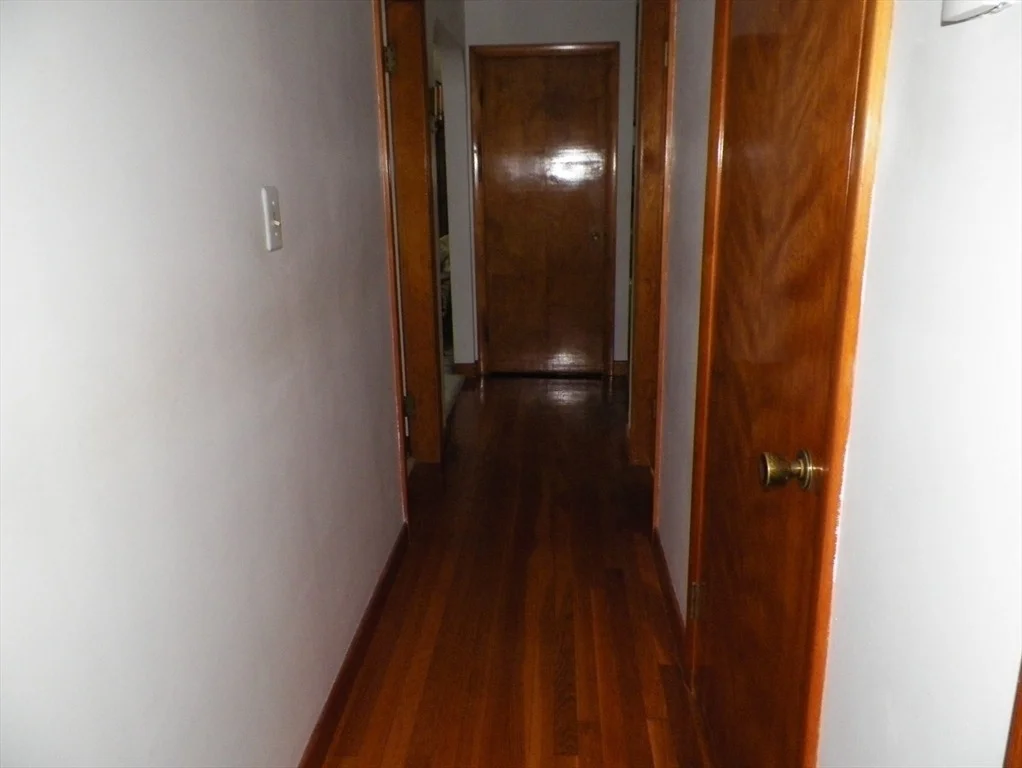 Photo of 7 Maple Ln