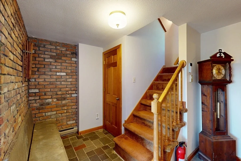 Photo of 59 Number 9 Rd